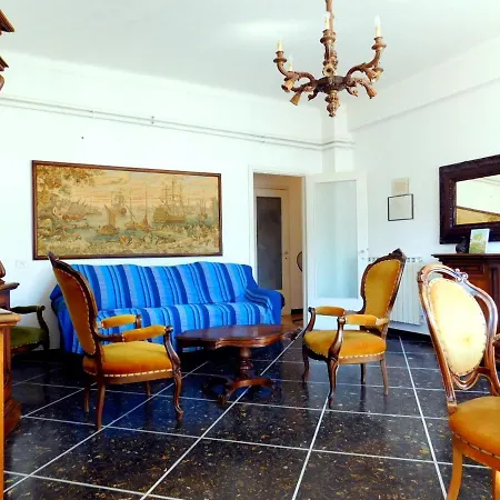 아파트 Quadrilocale Con Vista 레반토